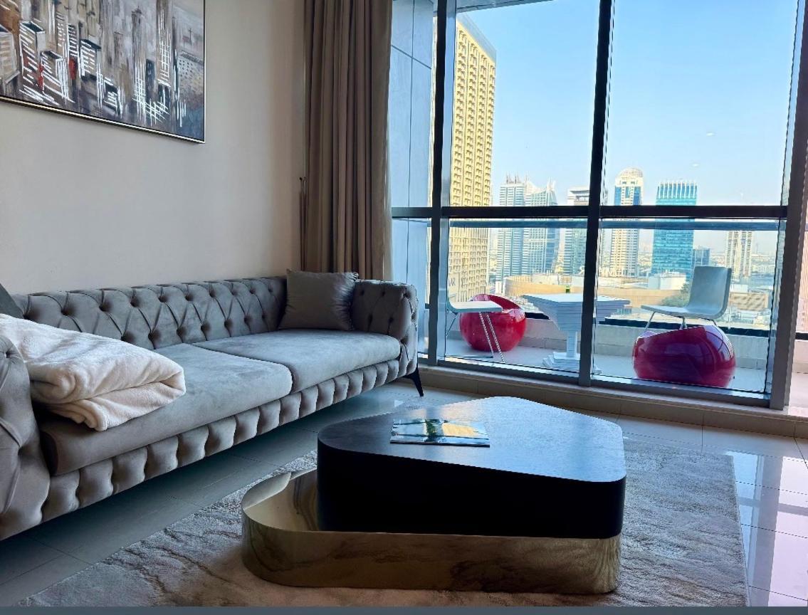 Intercontinental Marina Full Marina View With Balcony, Marina Mall, Large 1 Bedroom Apartment, Kitchen, 2 Toilets, 1 Parking, Swimming Pool And Gym Free Access, Paid Breakfast Dubai